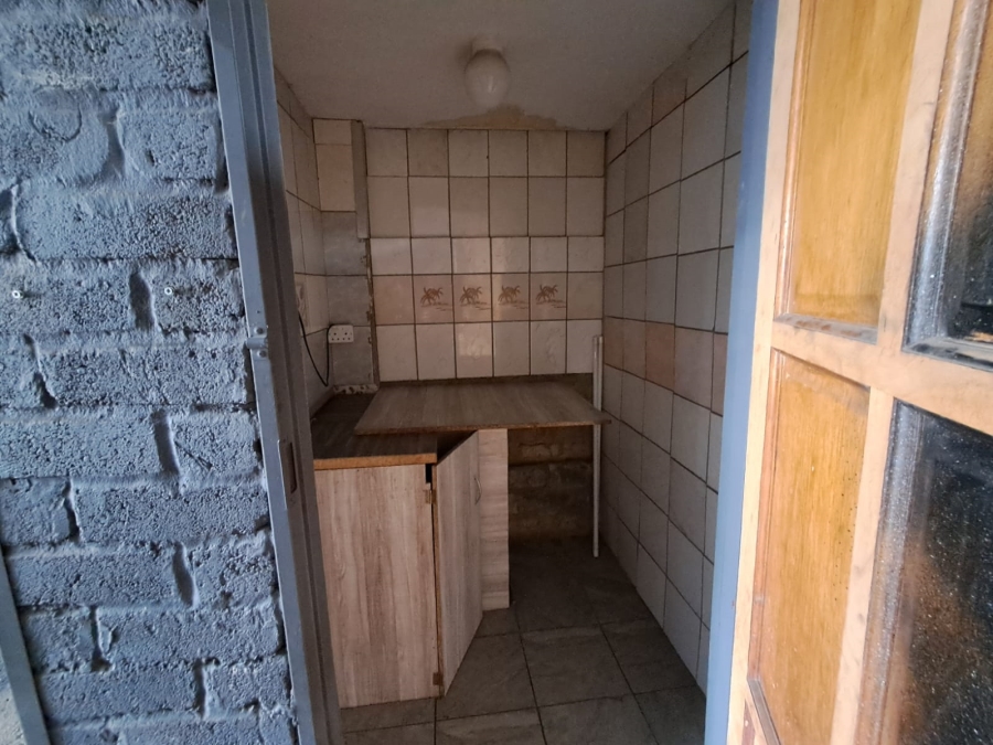 To Let Commercial Property for Rent in Meyerton Central Gauteng
