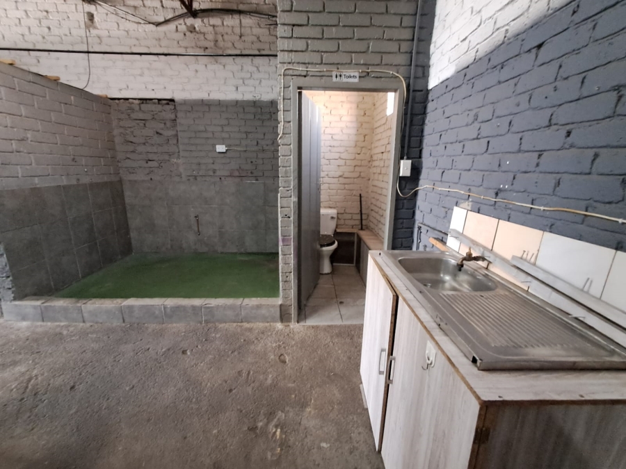 To Let Commercial Property for Rent in Meyerton Central Gauteng