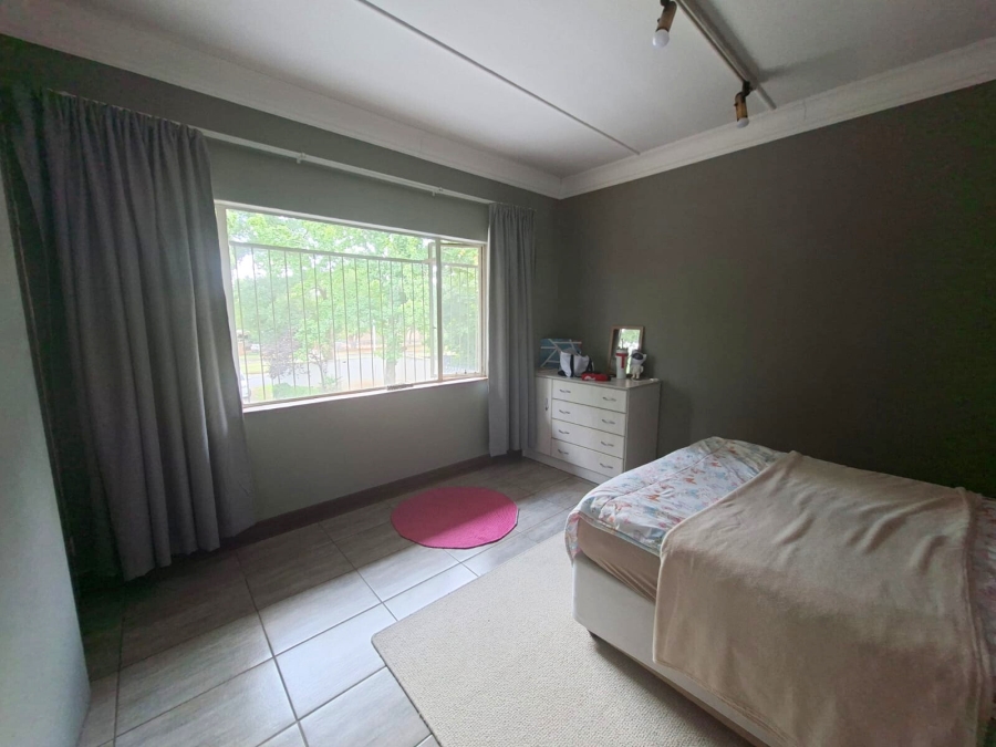 4 Bedroom Property for Sale in Meyerton Central Gauteng