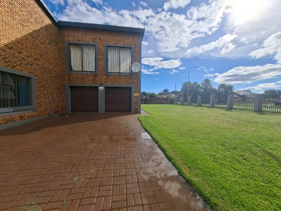 4 Bedroom Property for Sale in Riversdale Gauteng