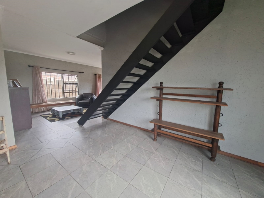 4 Bedroom Property for Sale in Riversdale Gauteng