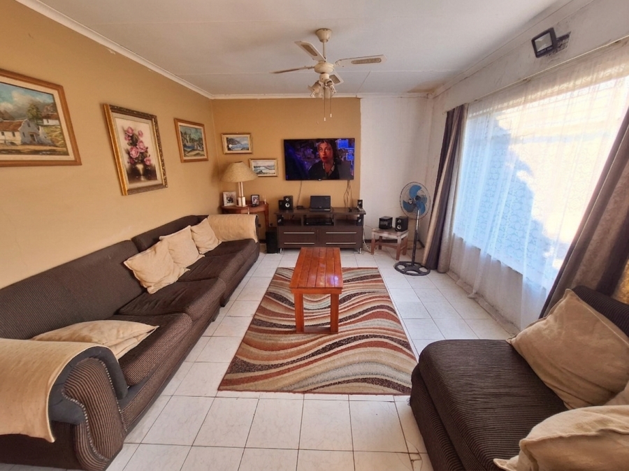 3 Bedroom Property for Sale in Vanderbijlpark SE 6 Gauteng
