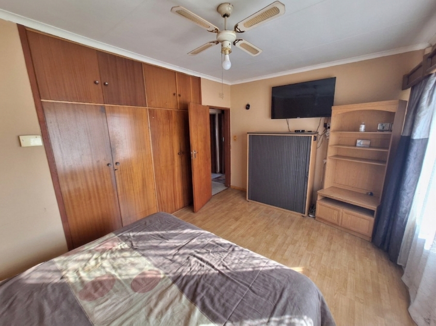 3 Bedroom Property for Sale in Vanderbijlpark SE 6 Gauteng