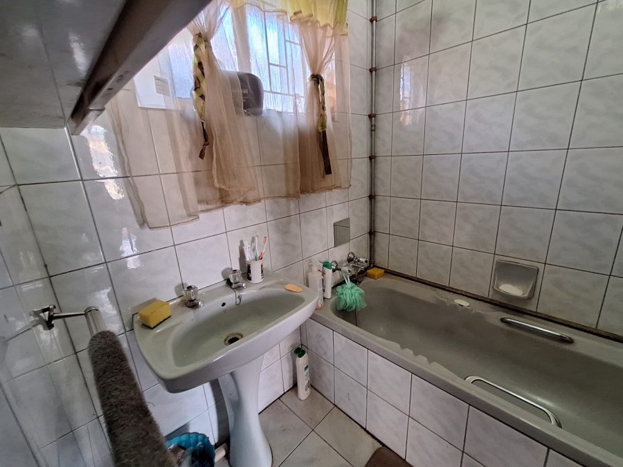 3 Bedroom Property for Sale in Vanderbijlpark SE 6 Gauteng