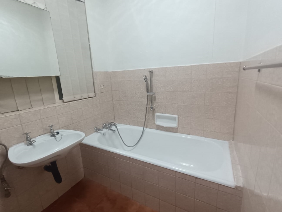 1 Bedroom Property for Sale in Arcon Park Gauteng