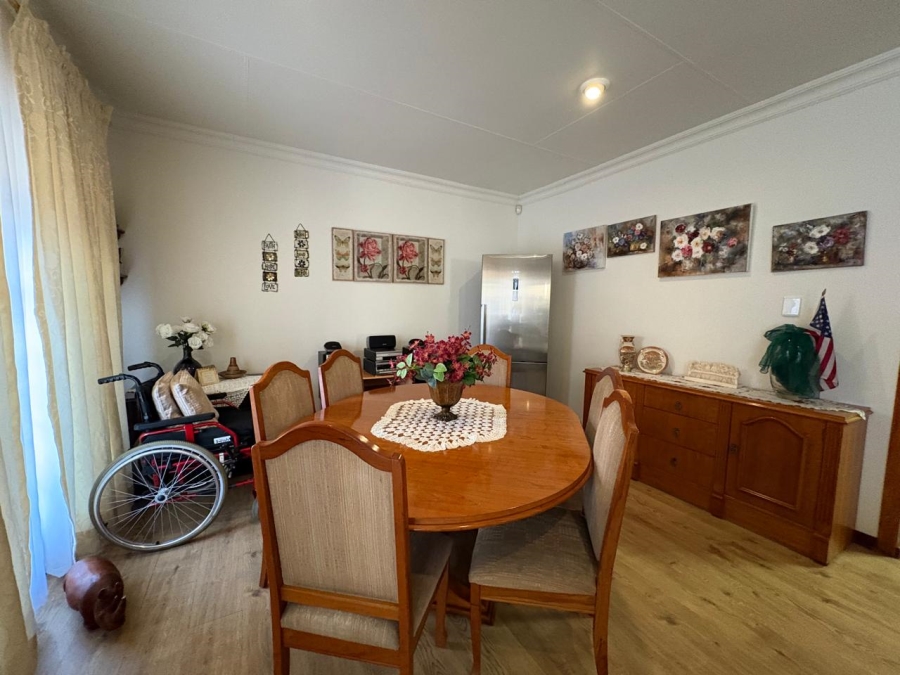 2 Bedroom Property for Sale in Three Rivers East Gauteng