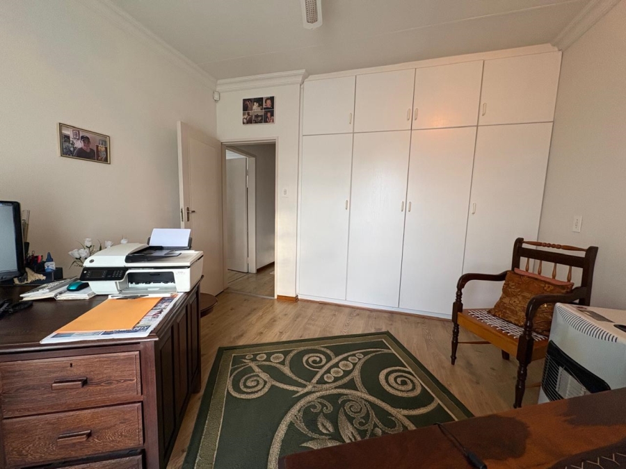 2 Bedroom Property for Sale in Three Rivers East Gauteng