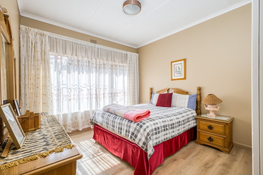 4 Bedroom Property for Sale in Bramley Park Gauteng