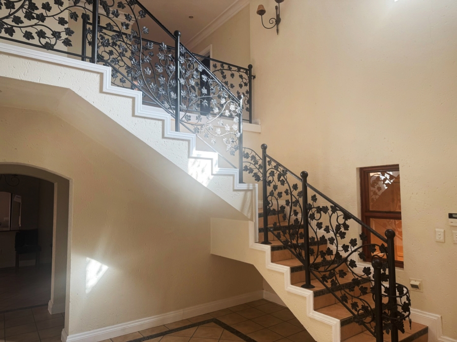 To Let 4 Bedroom Property for Rent in Hyde Park Gauteng