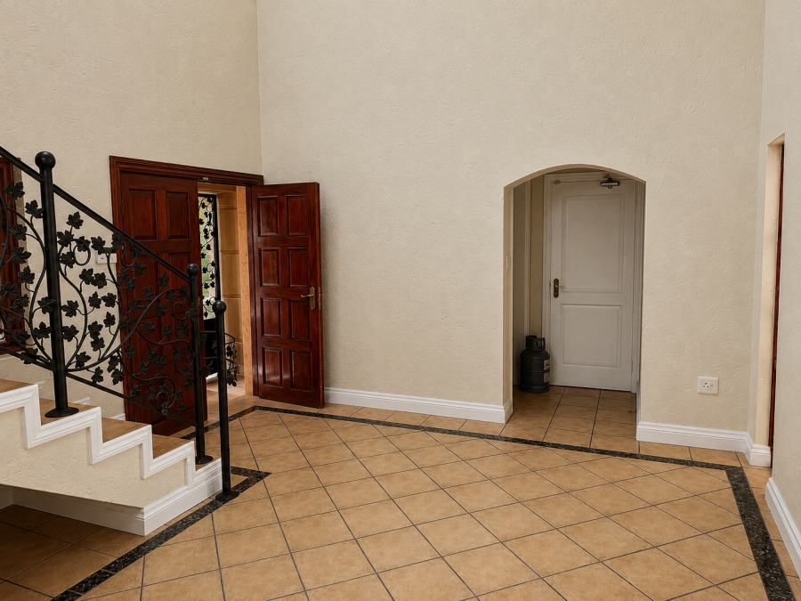 To Let 4 Bedroom Property for Rent in Hyde Park Gauteng