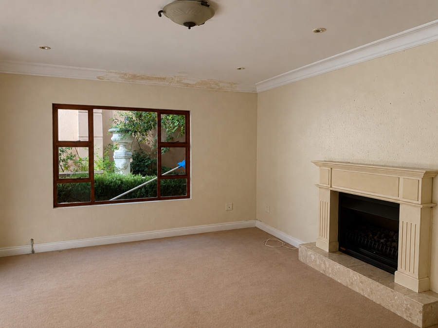 To Let 4 Bedroom Property for Rent in Hyde Park Gauteng