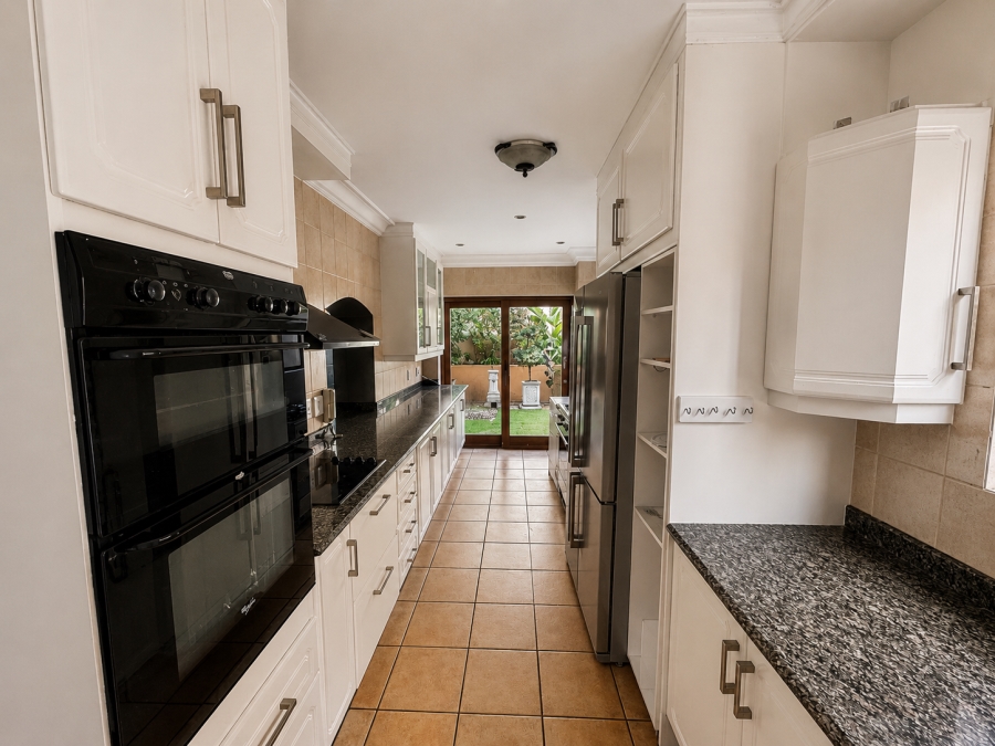 To Let 4 Bedroom Property for Rent in Hyde Park Gauteng