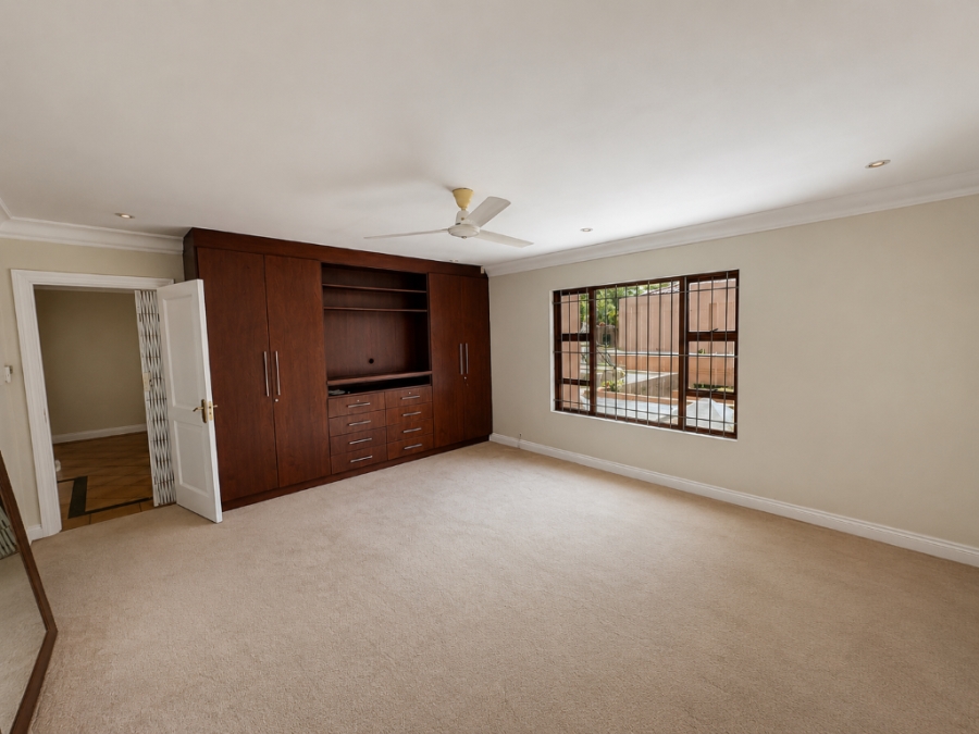 To Let 4 Bedroom Property for Rent in Hyde Park Gauteng