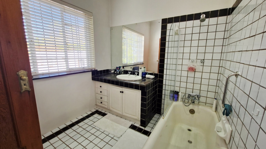 4 Bedroom Property for Sale in Observatory Gauteng
