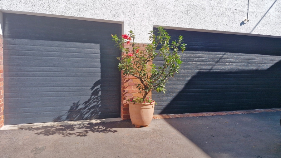 4 Bedroom Property for Sale in Observatory Gauteng