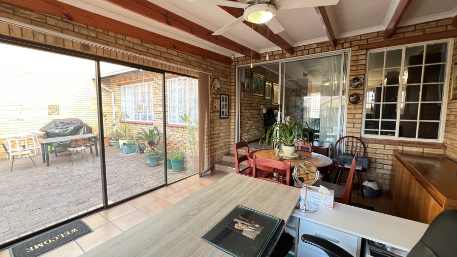 3 Bedroom Property for Sale in Noordheuwel Gauteng