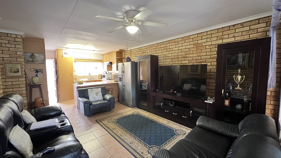 3 Bedroom Property for Sale in Noordheuwel Gauteng