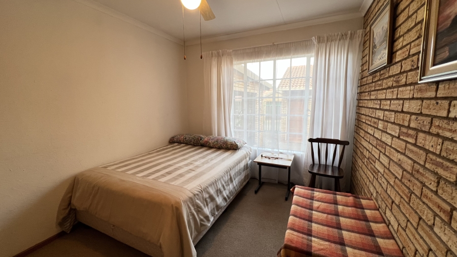 3 Bedroom Property for Sale in Noordheuwel Gauteng