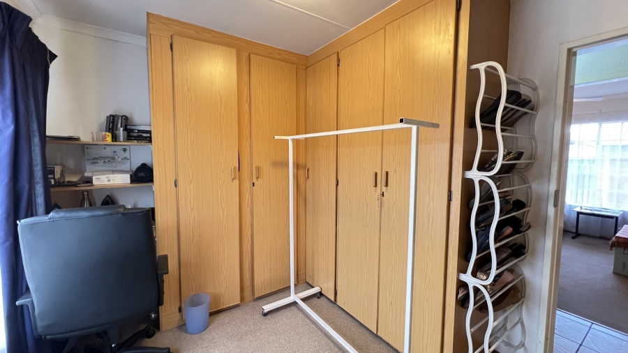 3 Bedroom Property for Sale in Noordheuwel Gauteng