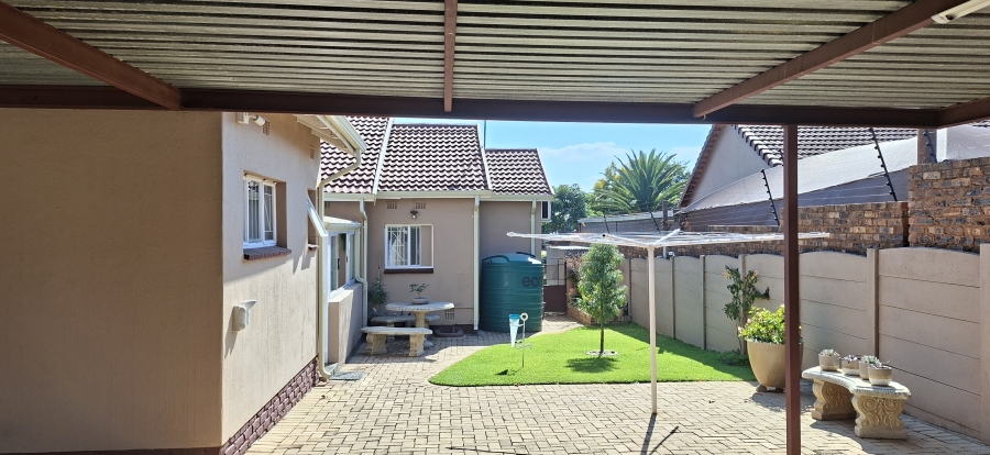 3 Bedroom Property for Sale in Rant En Dal Gauteng