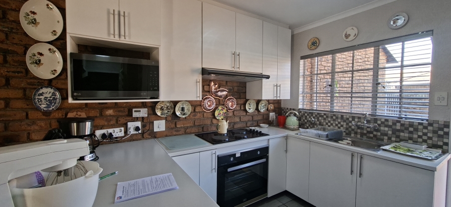 2 Bedroom Property for Sale in Krugersdorp North Gauteng