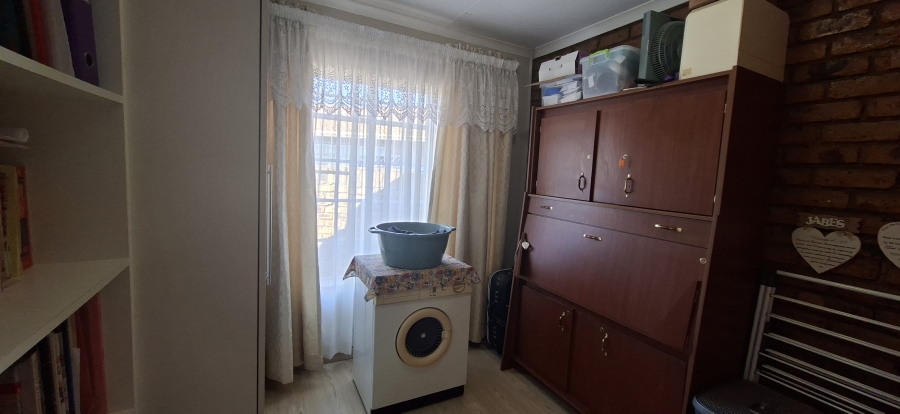 2 Bedroom Property for Sale in Krugersdorp North Gauteng
