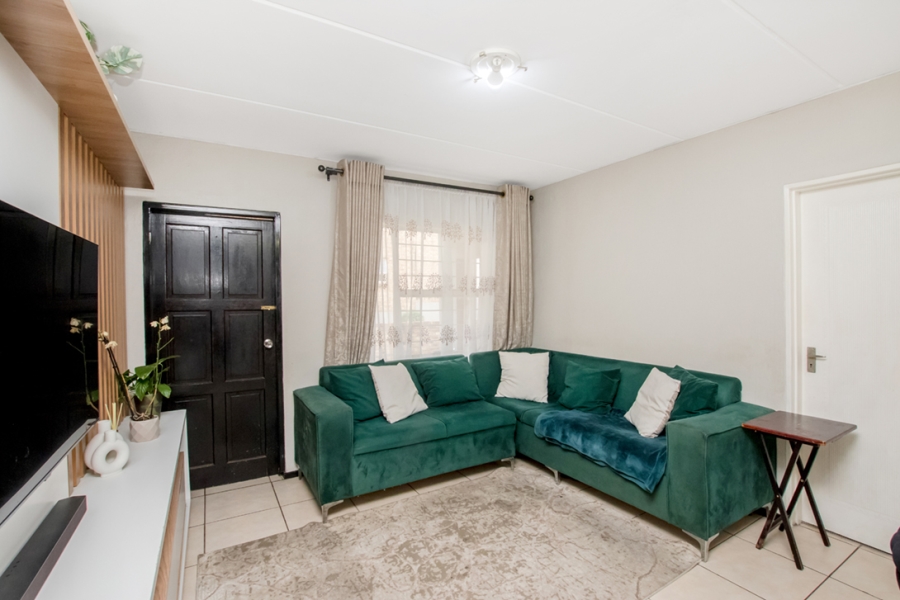 2 Bedroom Property for Sale in Honeypark Gauteng
