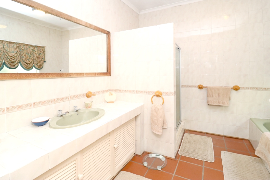 3 Bedroom Property for Sale in Laezonia Gauteng