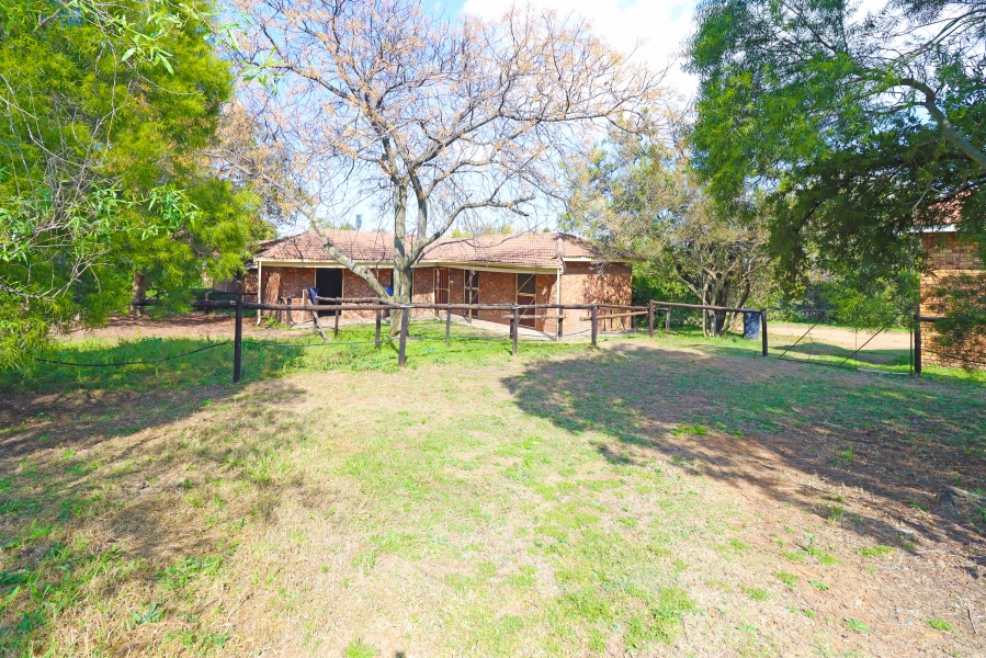 3 Bedroom Property for Sale in Laezonia Gauteng