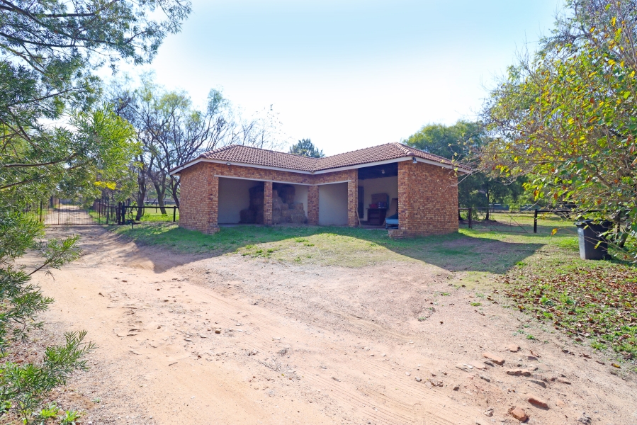 3 Bedroom Property for Sale in Laezonia Gauteng