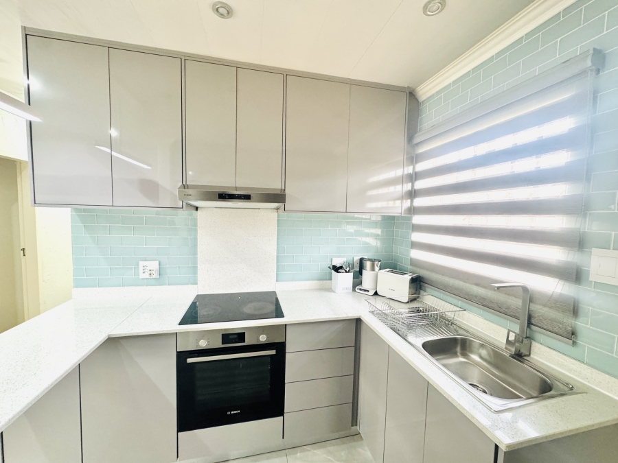 3 Bedroom Property for Sale in Thatchfield Estate Gauteng