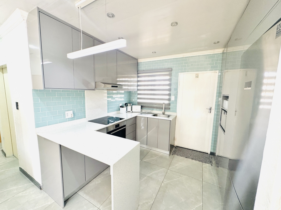 3 Bedroom Property for Sale in Thatchfield Estate Gauteng