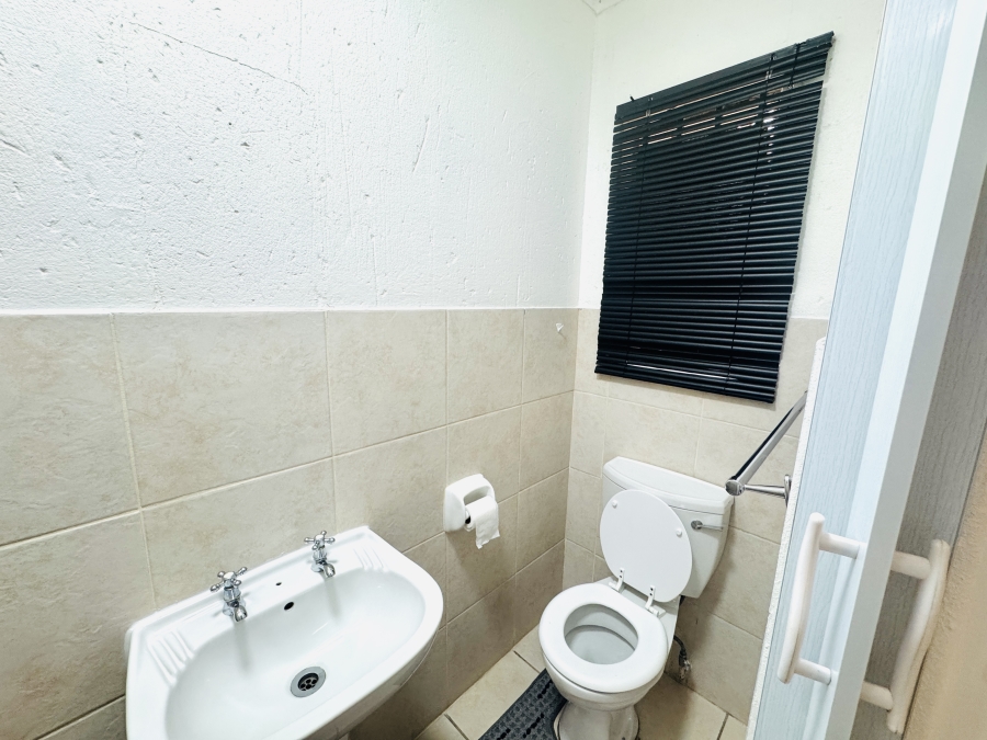 3 Bedroom Property for Sale in Thatchfield Estate Gauteng