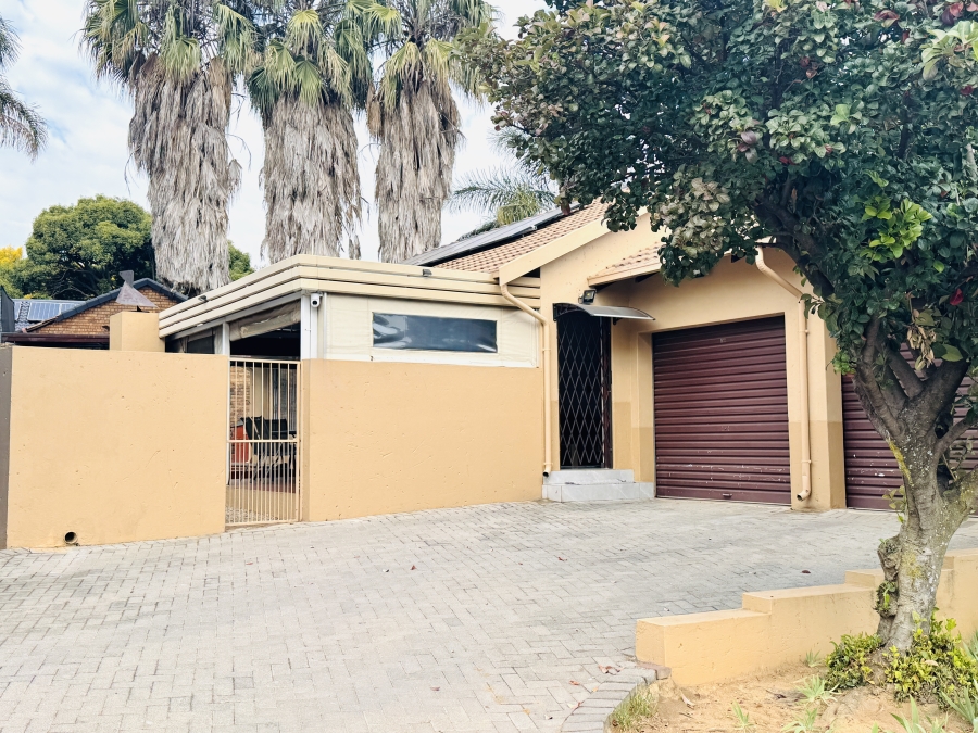 3 Bedroom Property for Sale in Thatchfield Estate Gauteng