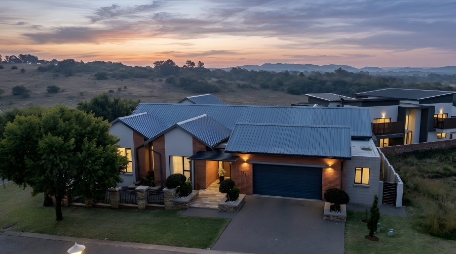 5 Bedroom Property for Sale in Copperleaf Estate Gauteng
