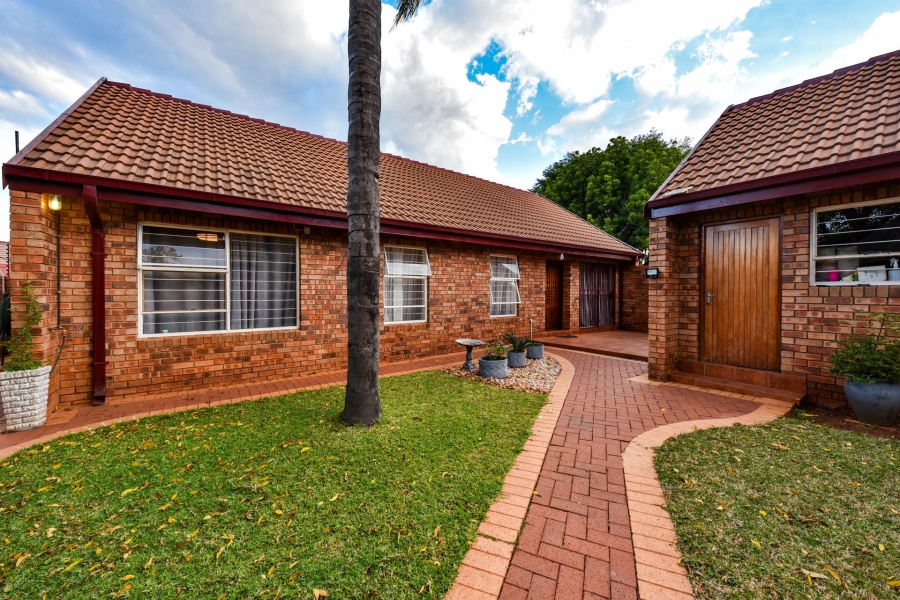 3 Bedroom Property for Sale in Montana Gauteng