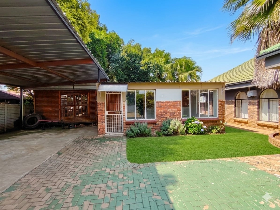 3 Bedroom Property for Sale in Karenpark Gauteng