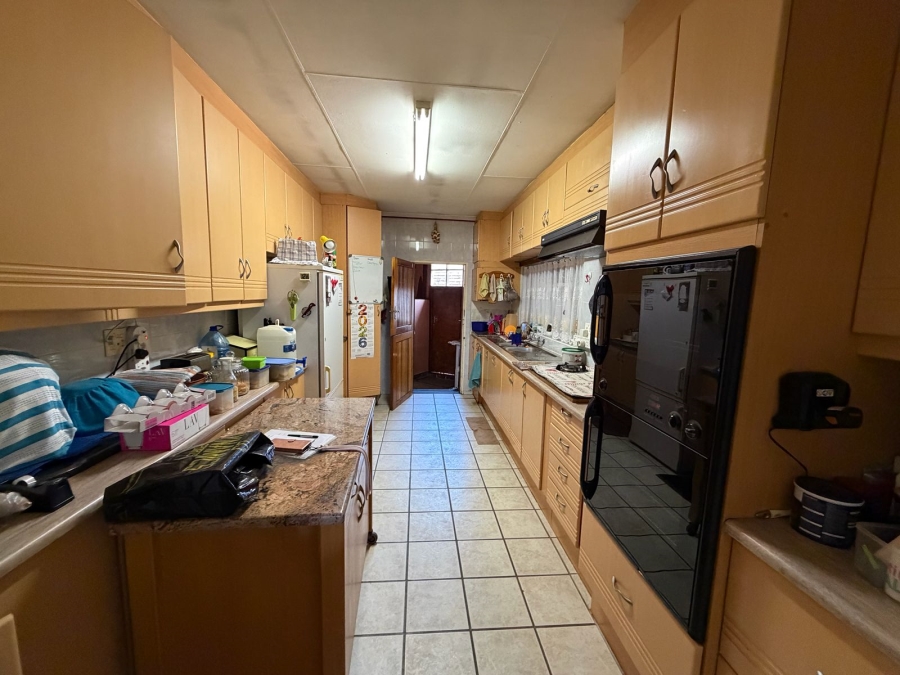 4 Bedroom Property for Sale in Wierda Park Gauteng