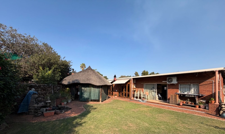 4 Bedroom Property for Sale in Wierda Park Gauteng