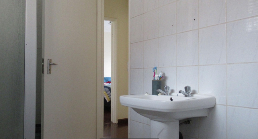2 Bedroom Property for Sale in Helderkruin Gauteng