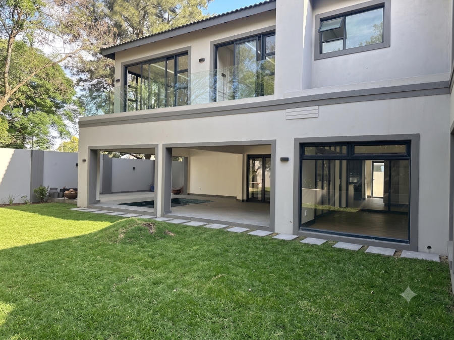 To Let 4 Bedroom Property for Rent in Bryanston Gauteng