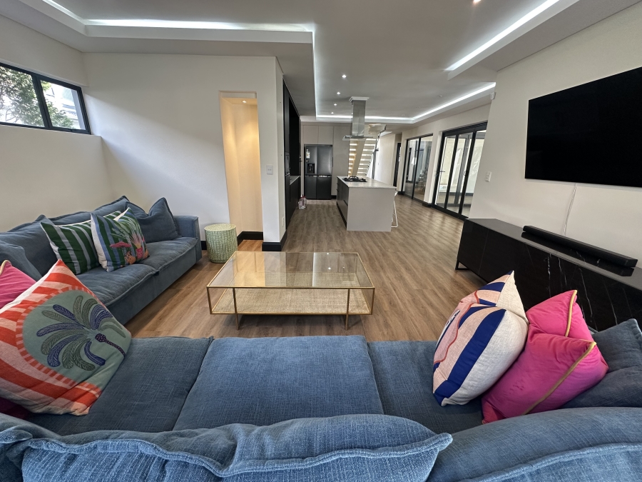 To Let 4 Bedroom Property for Rent in Bryanston Gauteng