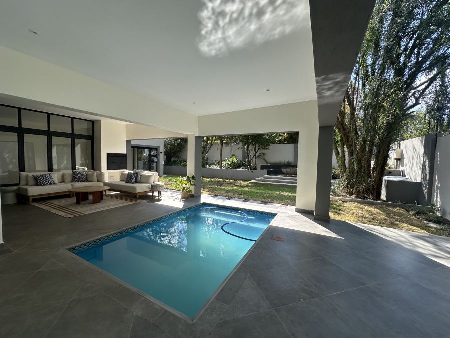 To Let 4 Bedroom Property for Rent in Bryanston Gauteng