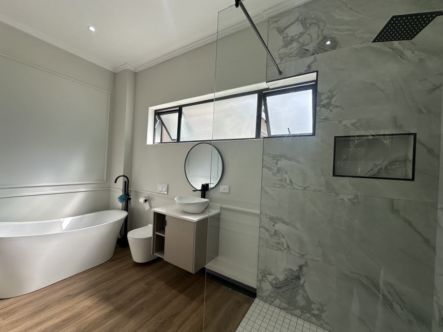 To Let 4 Bedroom Property for Rent in Bryanston Gauteng