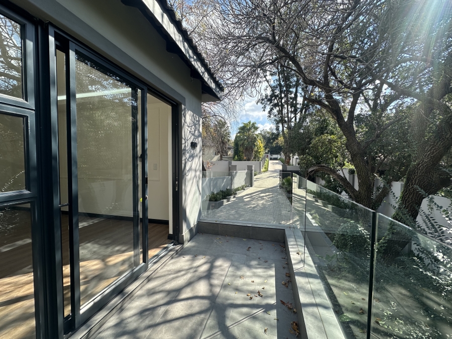 To Let 4 Bedroom Property for Rent in Bryanston Gauteng