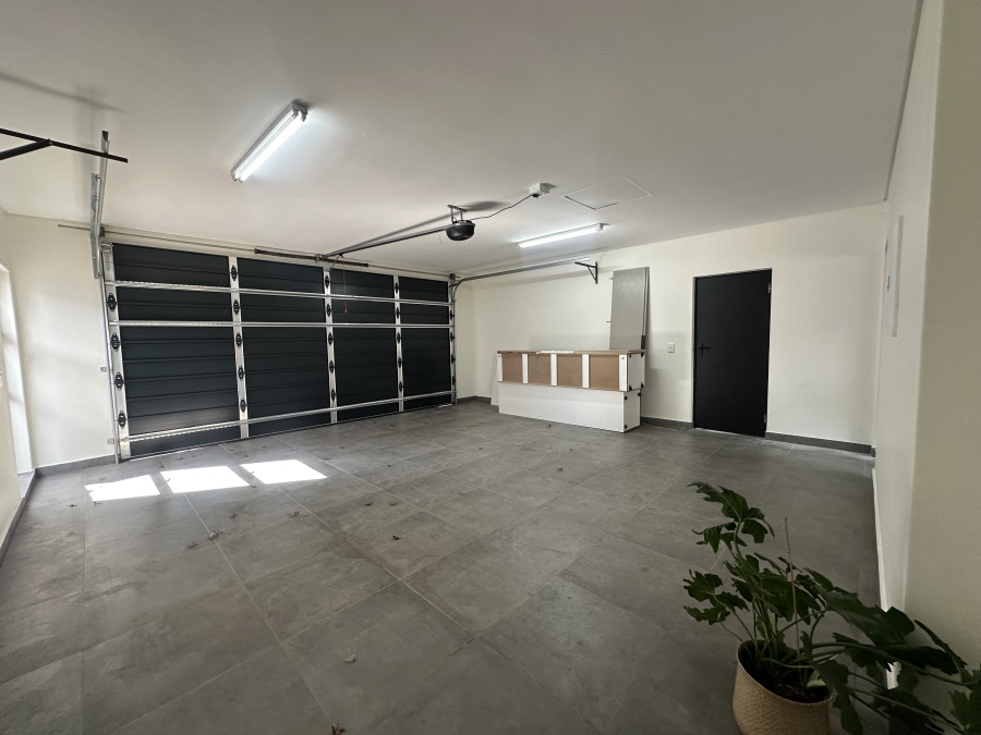 To Let 4 Bedroom Property for Rent in Bryanston Gauteng