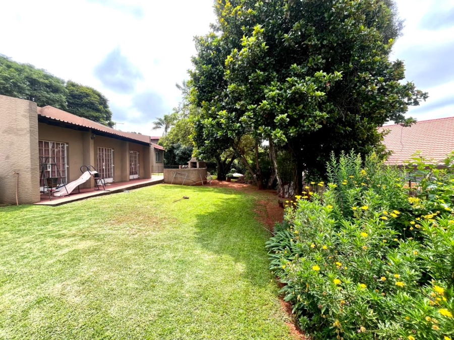 4 Bedroom Property for Sale in Florida Hills Gauteng