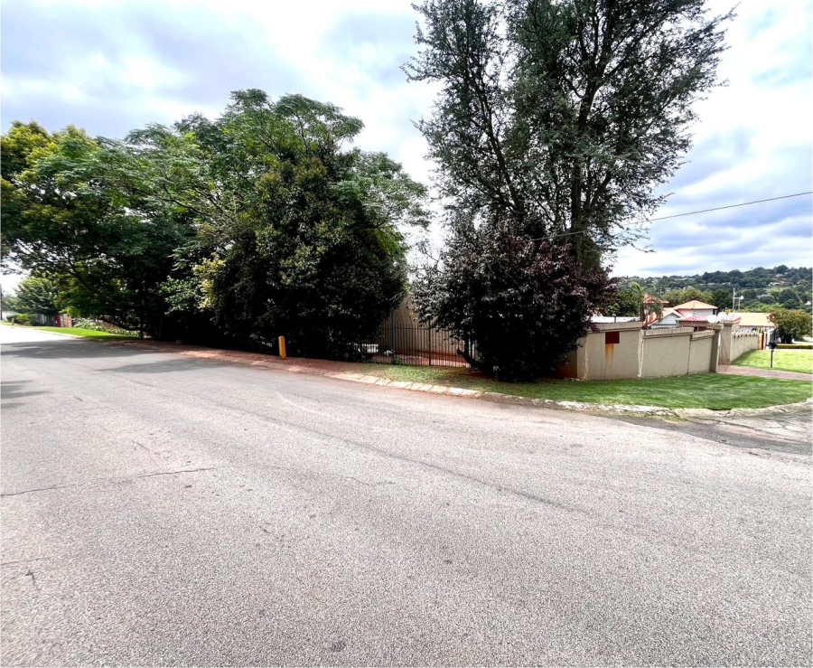 4 Bedroom Property for Sale in Florida Hills Gauteng
