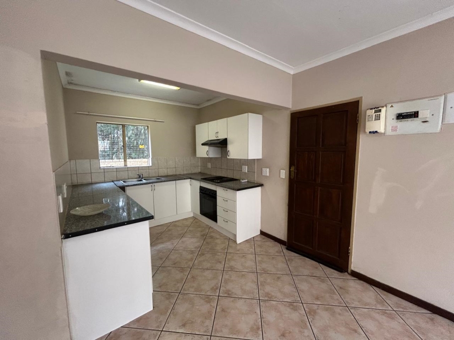 2 Bedroom Property for Sale in Greenhills Gauteng