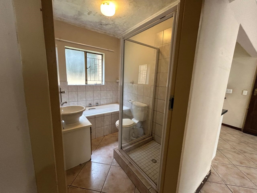 2 Bedroom Property for Sale in Greenhills Gauteng